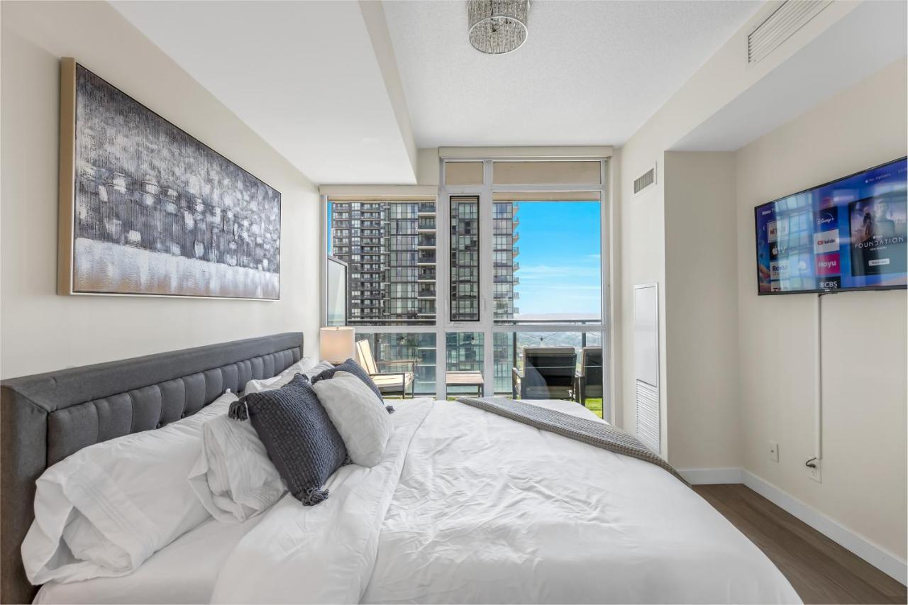 Ultra Luxurious 2.5 Bedroom 2 Full Bathroom 1 Parking Condo Near Sq1 Striking Views Mississauga Exterior foto